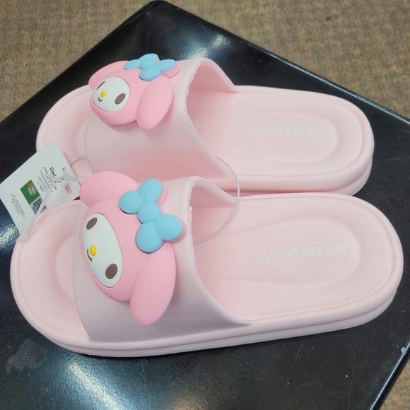 Brand New Sanrio My Melody Big Charm Slippers US 7.5 - Picture 3 of 10